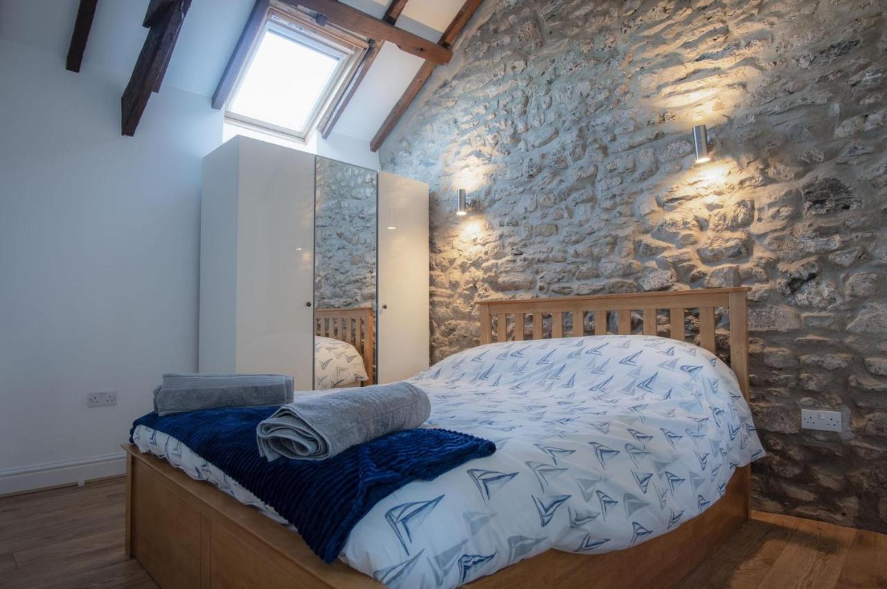 The Old Stables - 3 Bedroom Cottage - Angle מראה חיצוני תמונה